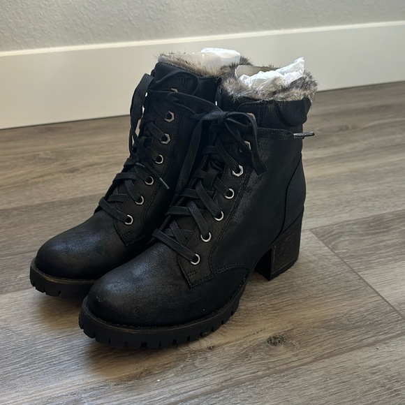 Steve Madden Booties - Picture 3 of 7